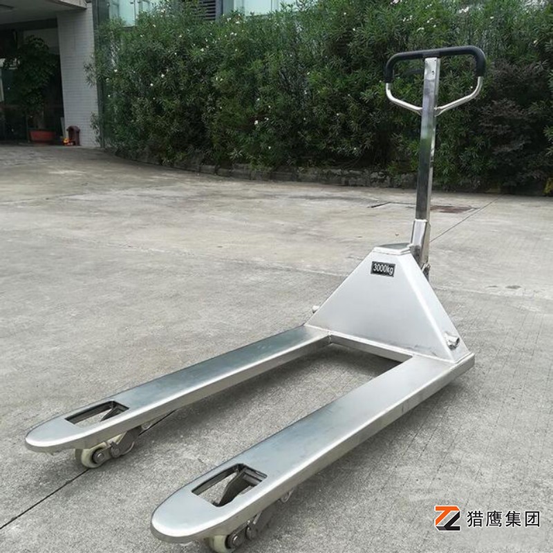 冷庫作業環境下手動搬運車需要哪些要求？